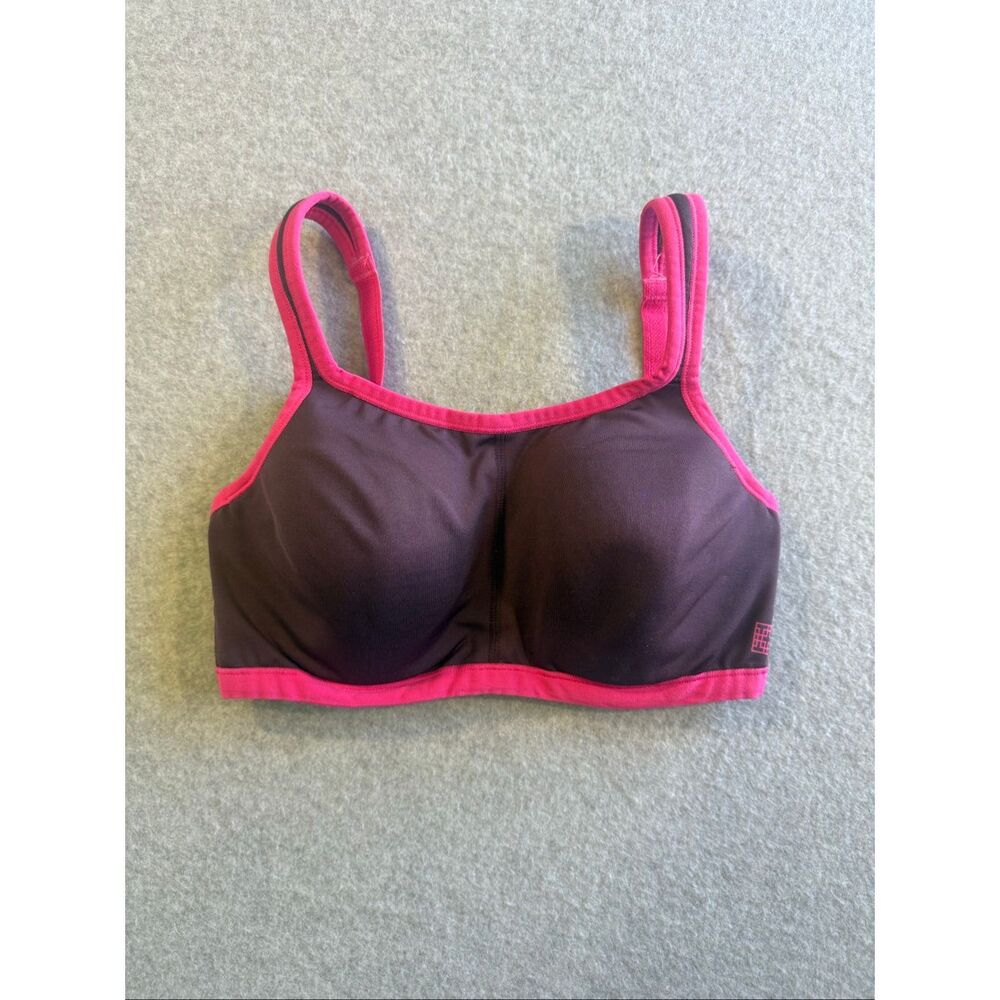Natori Yogi convertible underwire sports bra 32C
